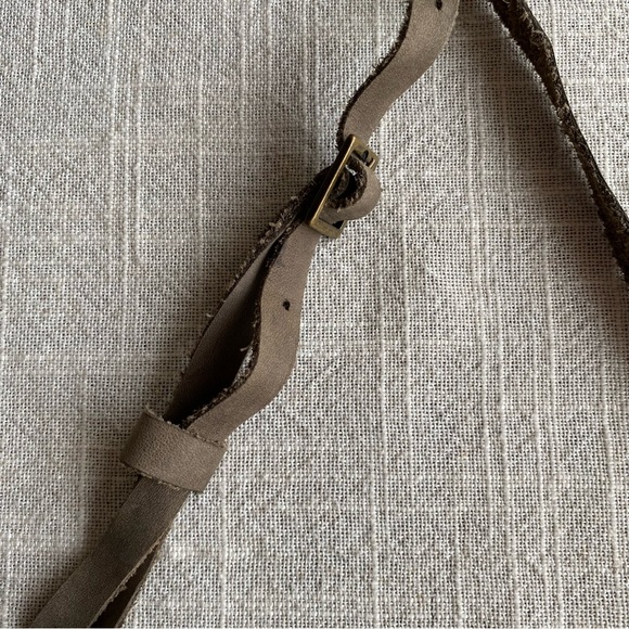 Handmade Leather Crossbody Purse Cardholder Bag Hand-Stitched - Picture 5 of 12